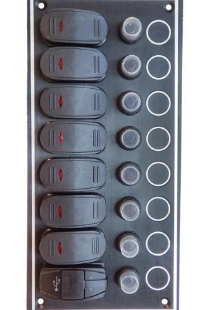 Pannello a 7 interruttori con usb Popolare